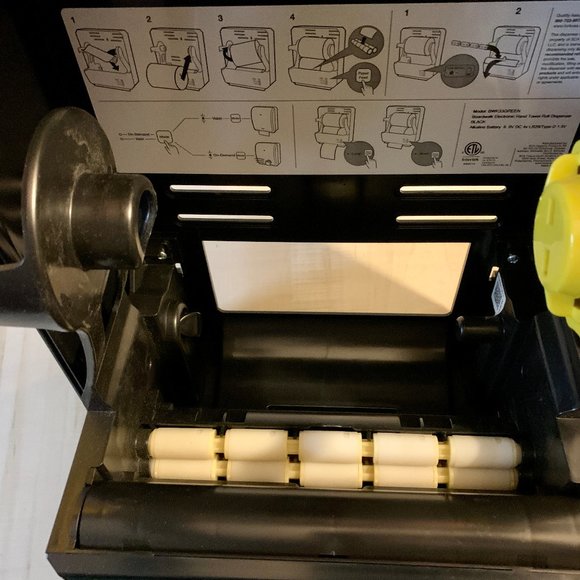 BOARDWALK 749507980131 Paper Towel Dispenser 9x12x15 Inches Electronic **NEW** - Picture 3 of 6